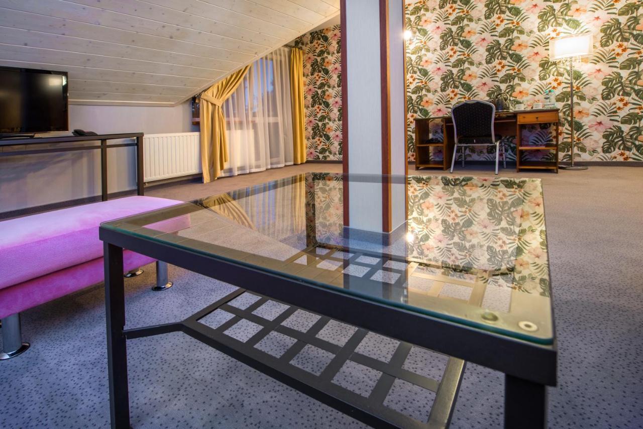 Hotel Zalesie Bochnia Exteriér fotografie